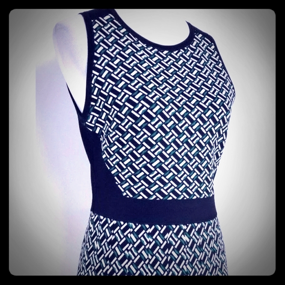 White House Black Market Dresses & Skirts - White House Black Market green and black flare